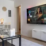 Apartman In Design District - Keybox Check-in, Balcony, Netflix