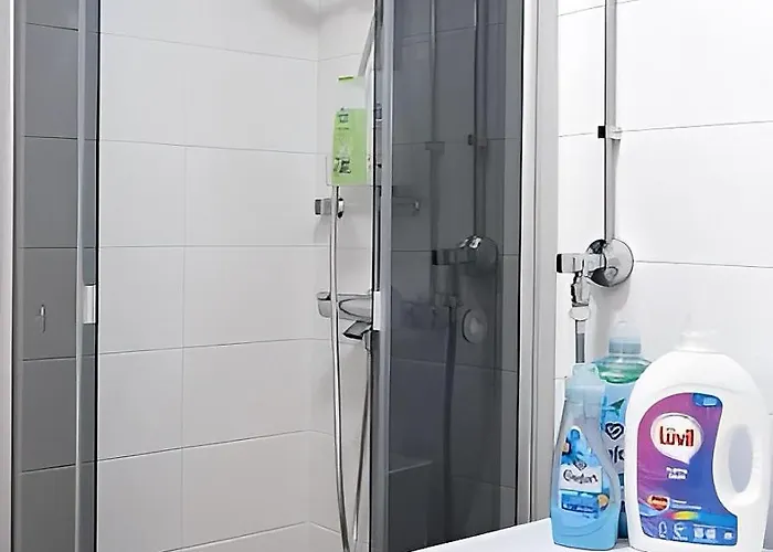 In Design District - Keybox Check-in, Balcony, Netflix شقة